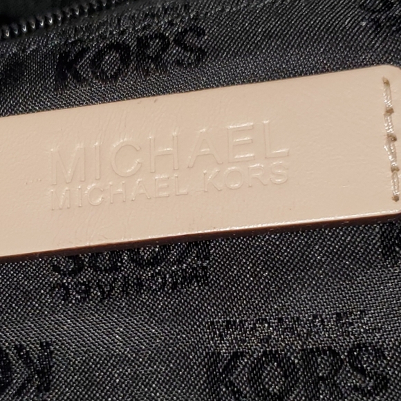 Michael Kors Black Patent Tote and Estee Lauder Bag⚜️🖤⚜️ - Picture 4 of 13